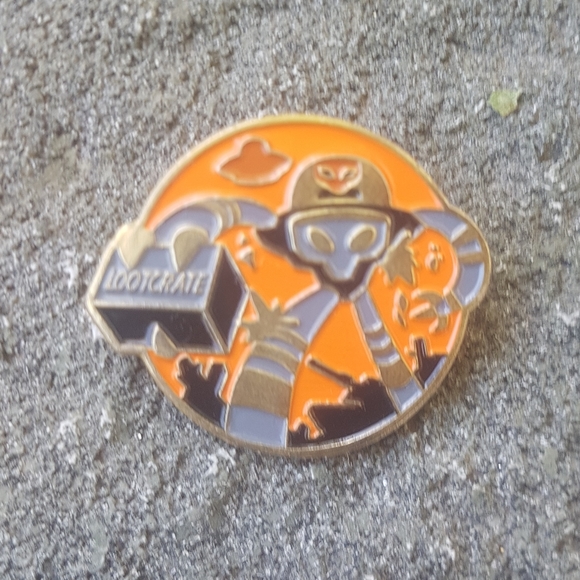 👽 Alien Invader Lootcrate Pin - Picture 3 of 4